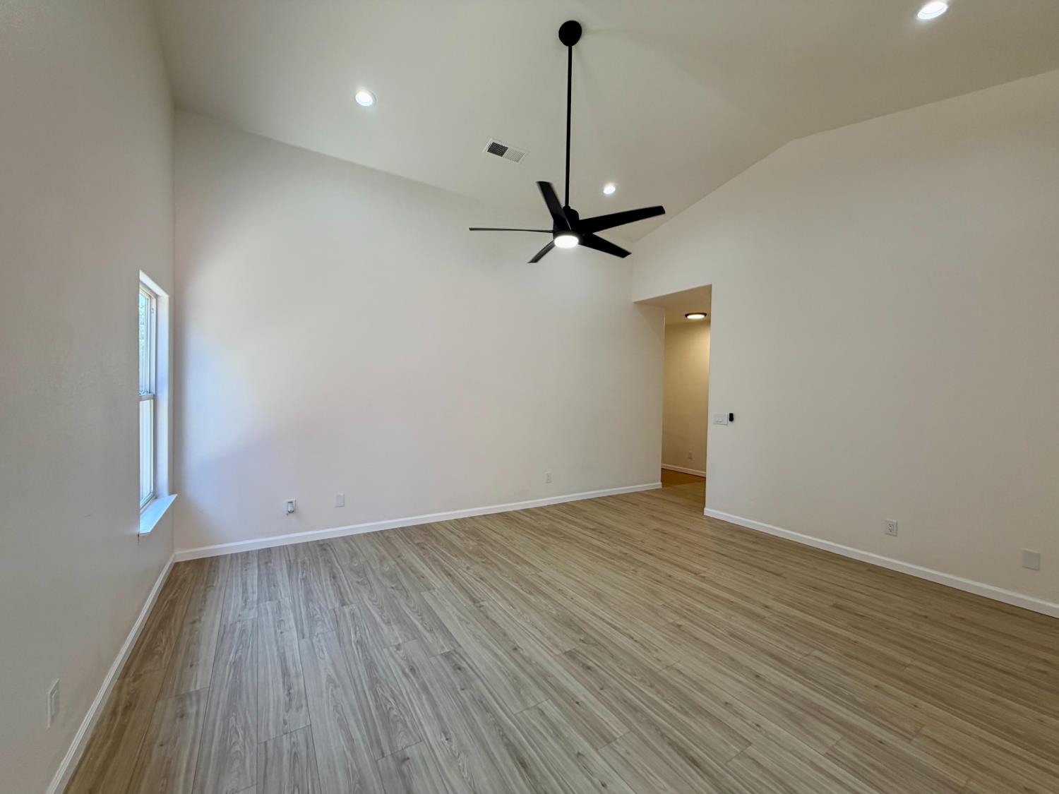 2833 Colton Ct, Merced, CA 95348