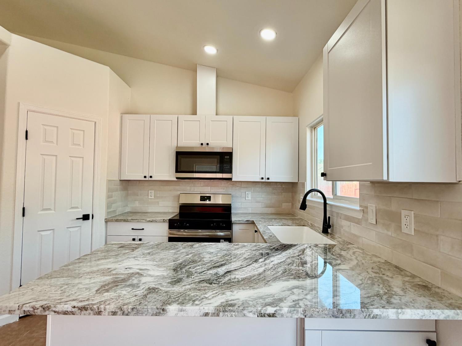 2833 Colton Ct, Merced, CA 95348