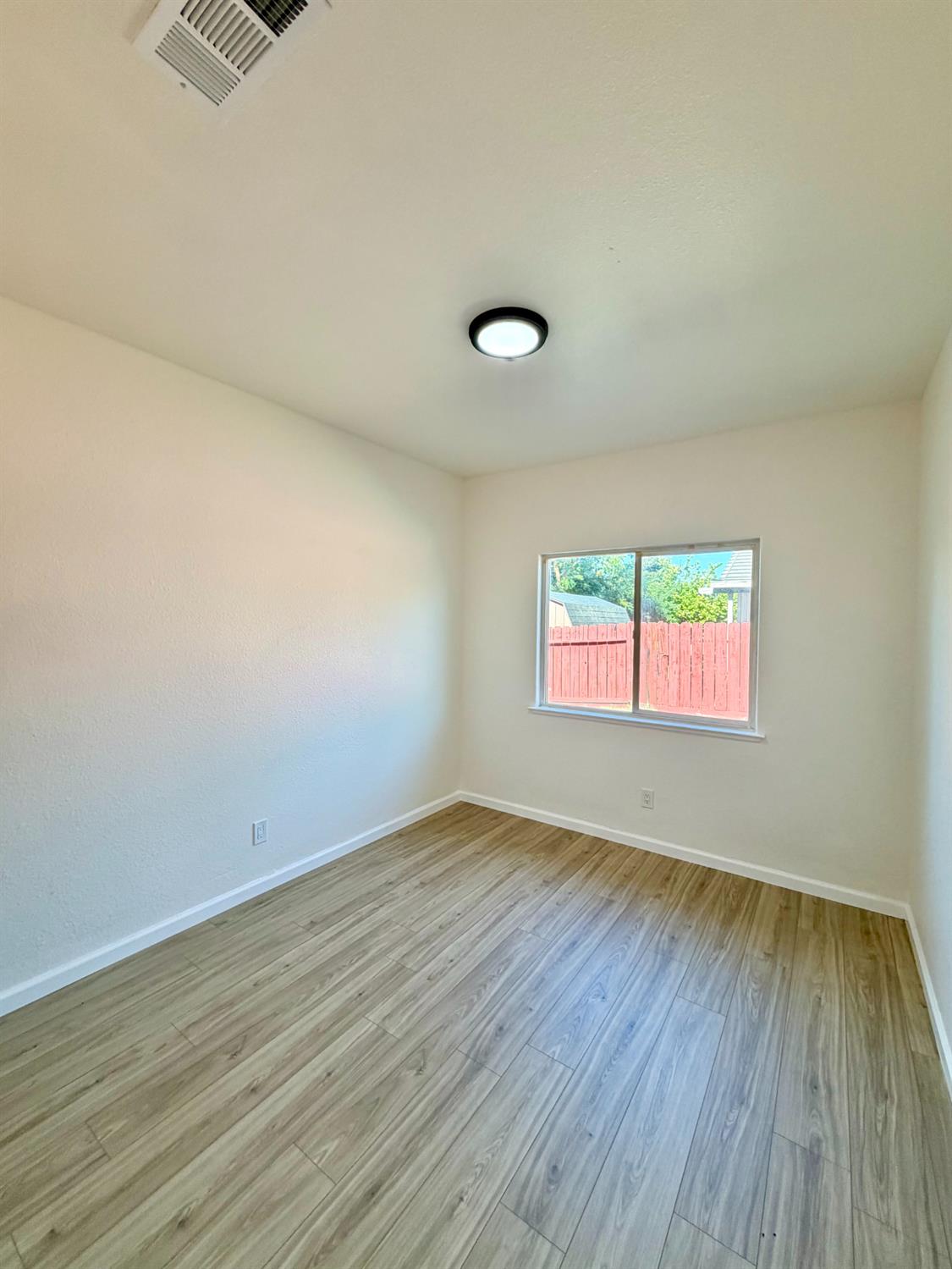 2833 Colton Ct, Merced, CA 95348