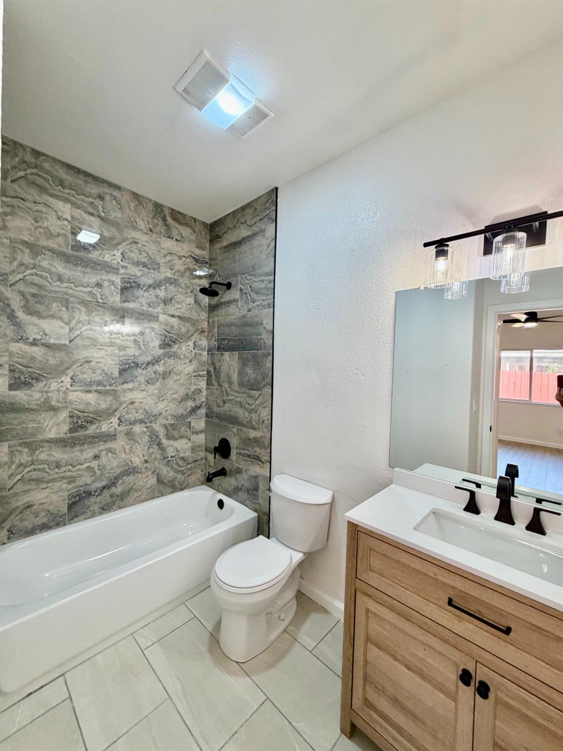 2833 Colton Ct, Merced, CA 95348