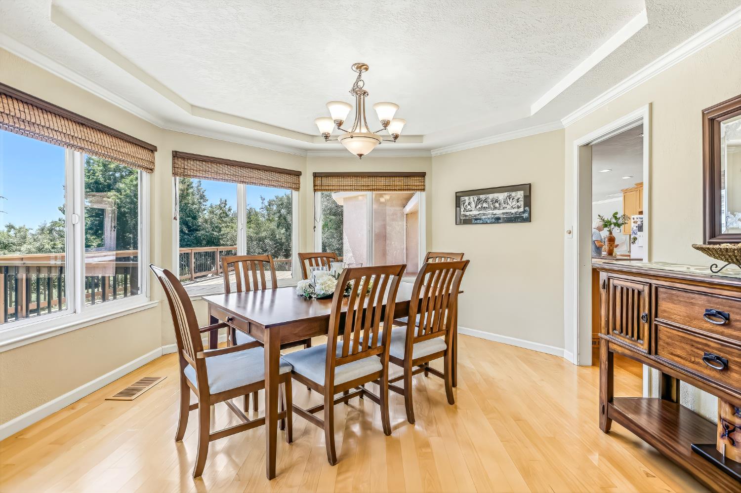 8918 Oak View Dr, Oakdale, CA 95361
