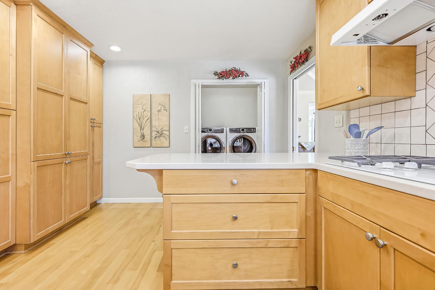 8918 Oak View Dr, Oakdale, CA 95361