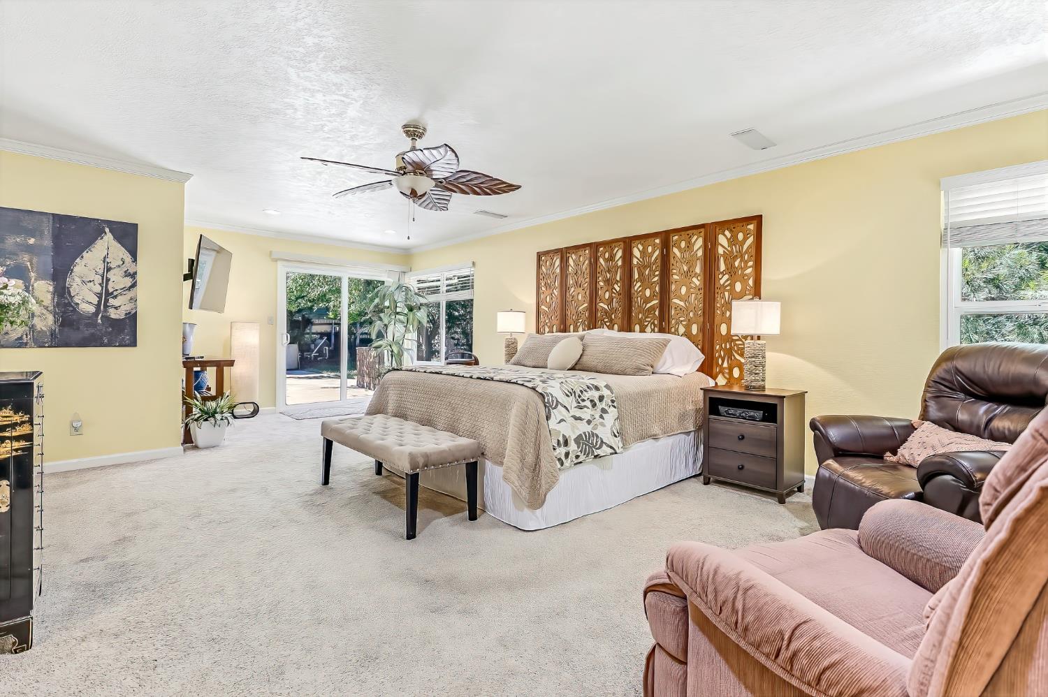 8918 Oak View Dr, Oakdale, CA 95361