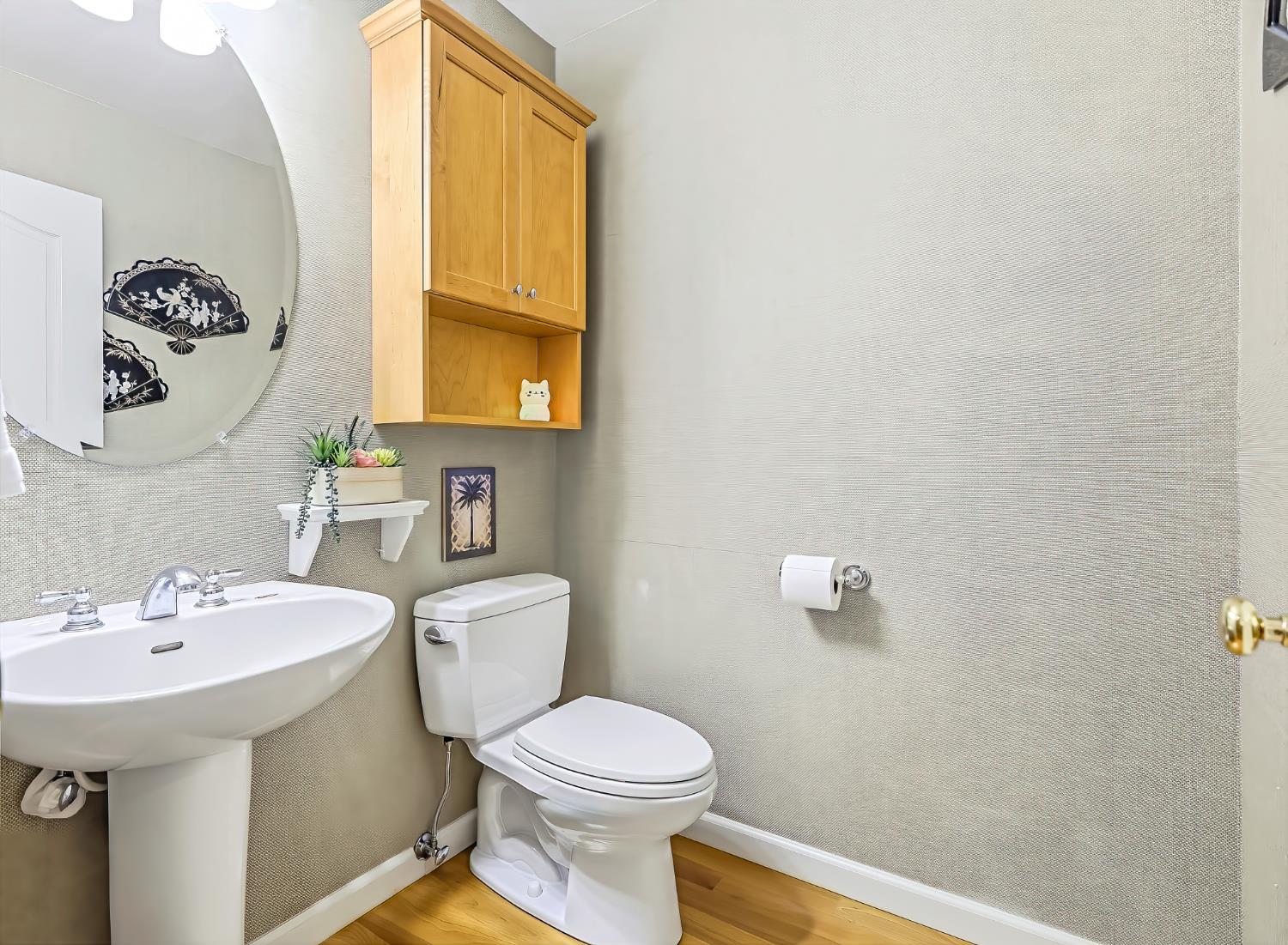 8918 Oak View Dr, Oakdale, CA 95361