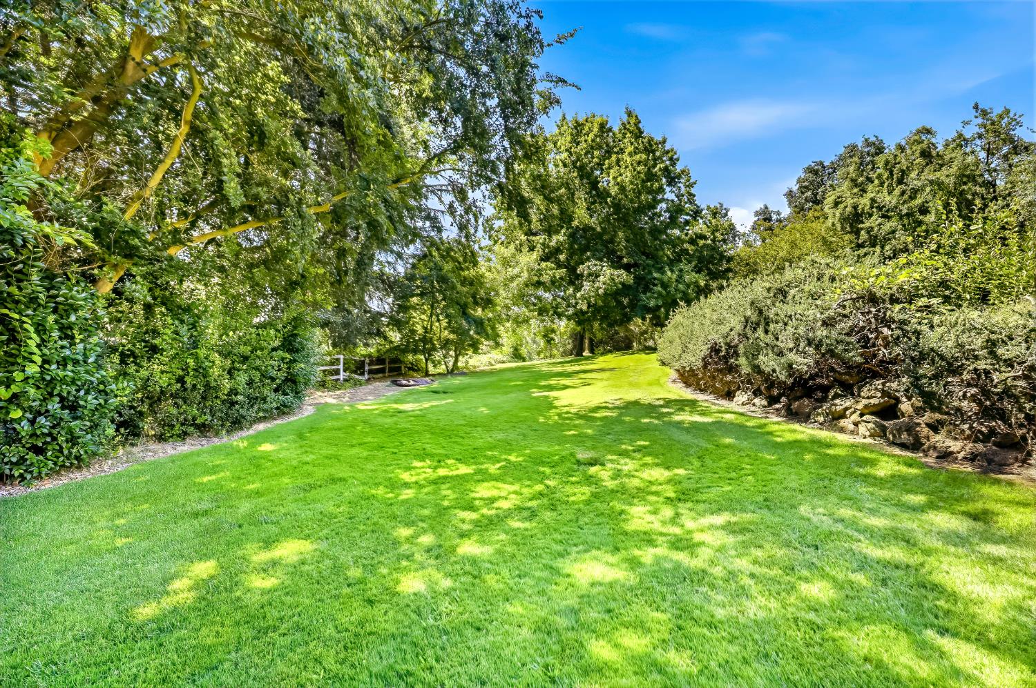 8918 Oak View Dr, Oakdale, CA 95361