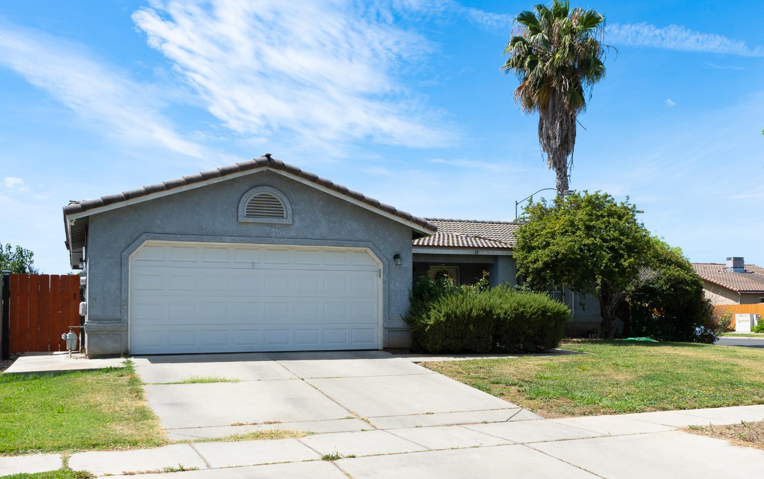 12 E San Clemente Dr, Merced, CA 95341