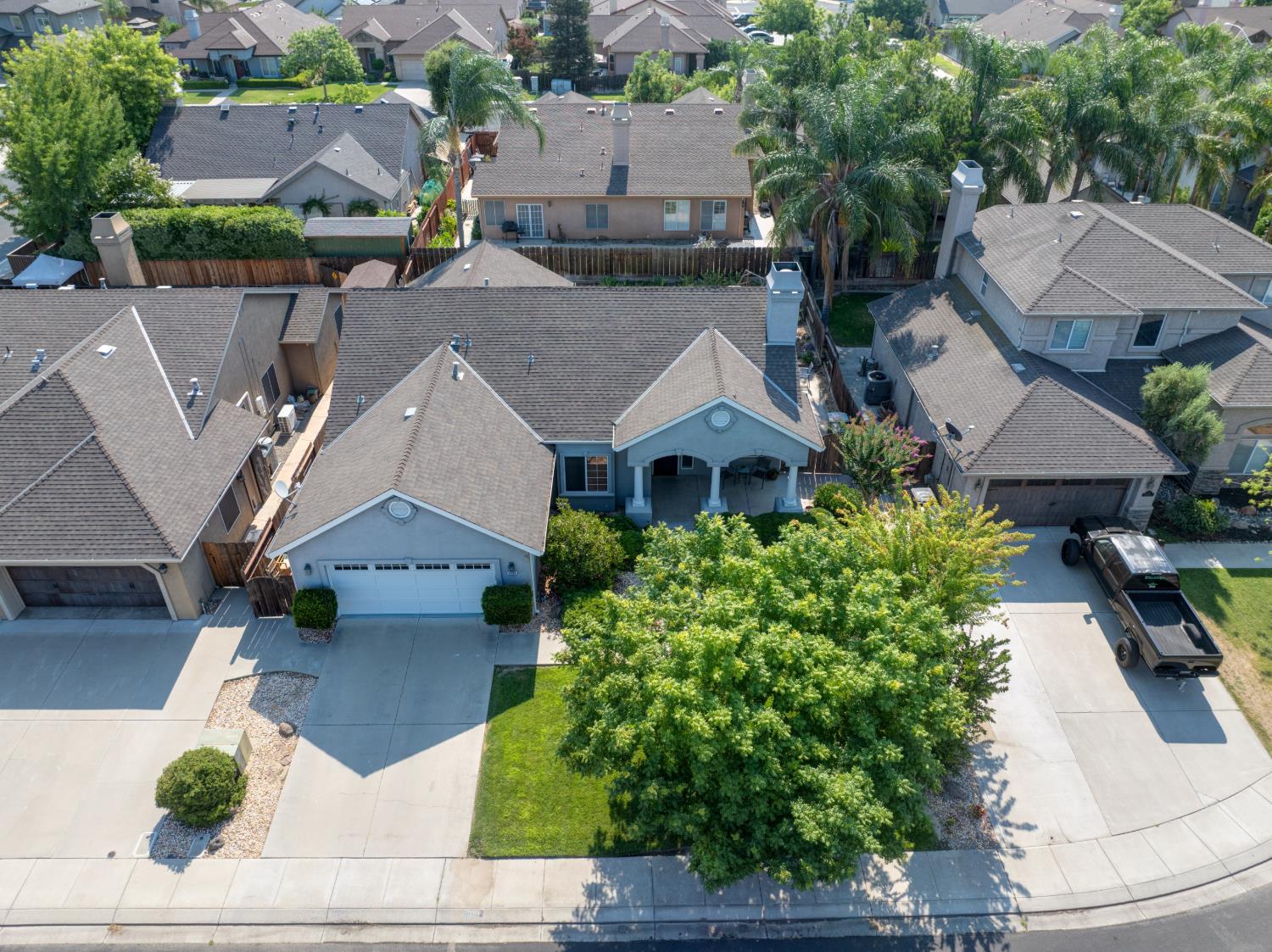 1704 Nutshell Ct, Hughson, CA 95326