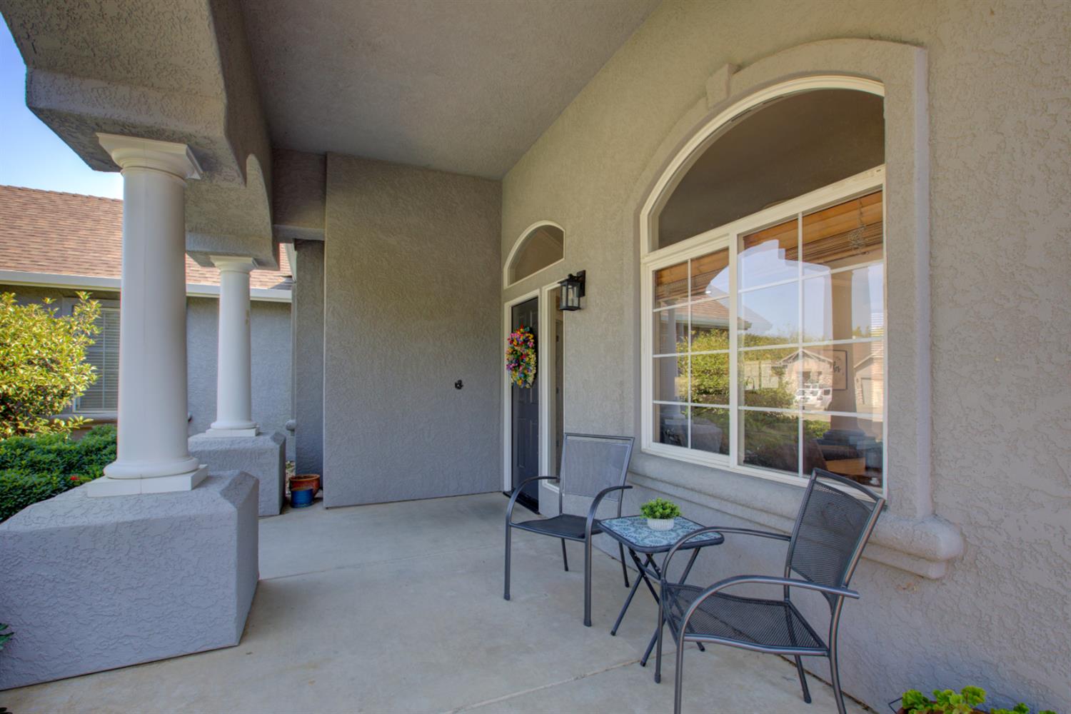 1704 Nutshell Ct, Hughson, CA 95326
