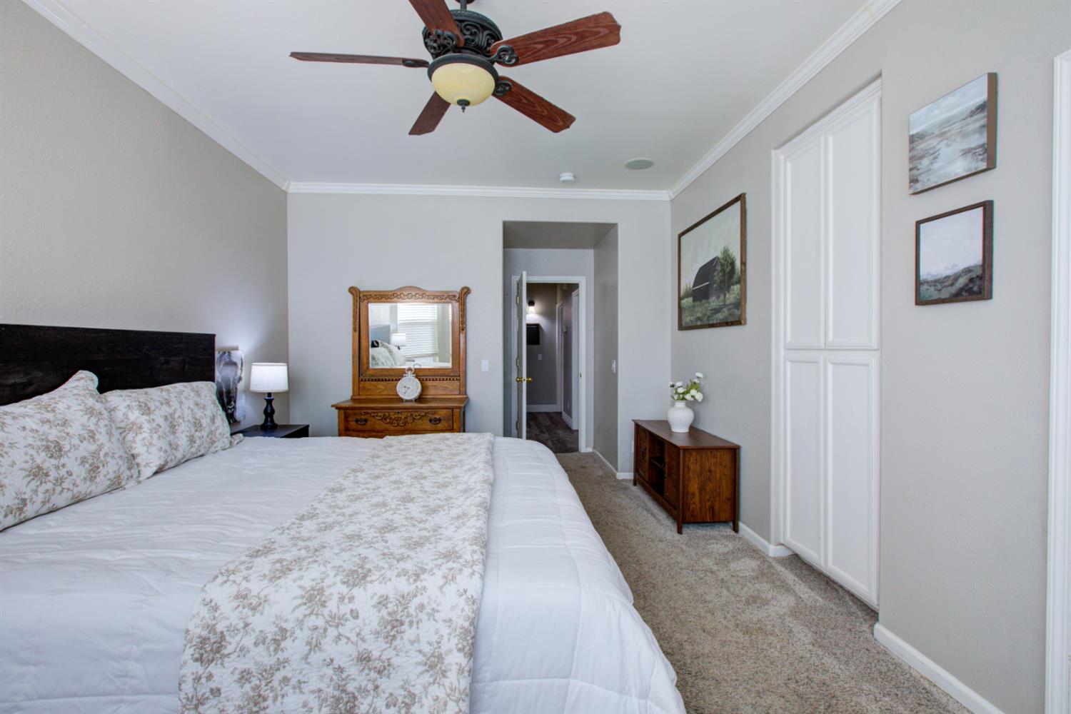 1704 Nutshell Ct, Hughson, CA 95326