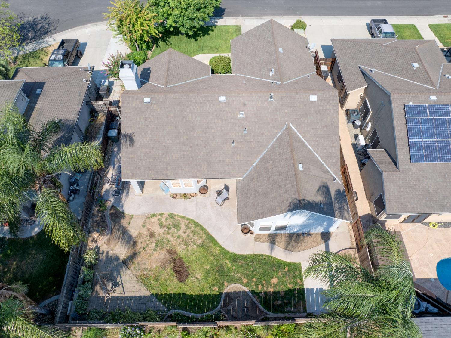 1704 Nutshell Ct, Hughson, CA 95326