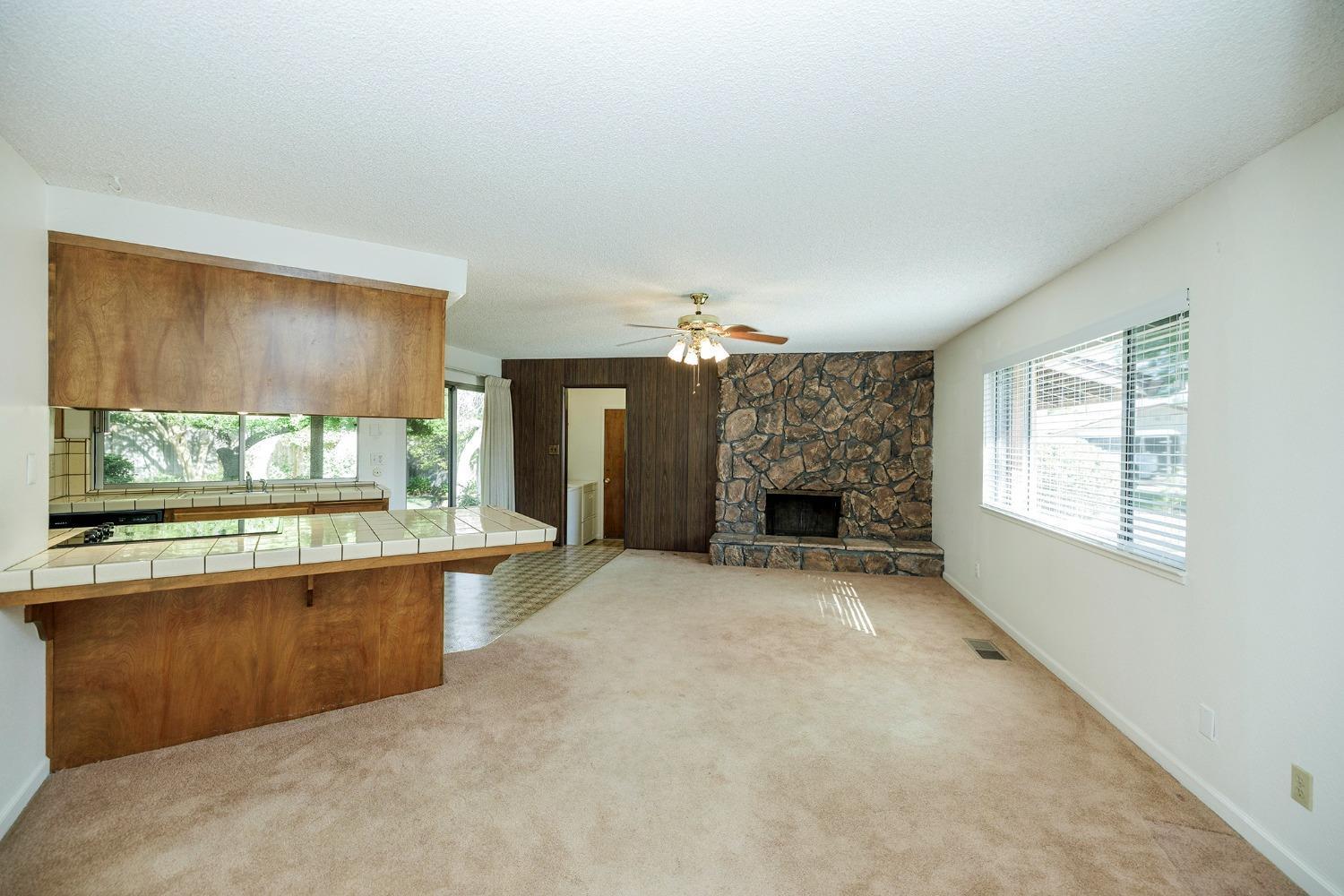 1221 Mist Flower Ct, Modesto, CA 95355