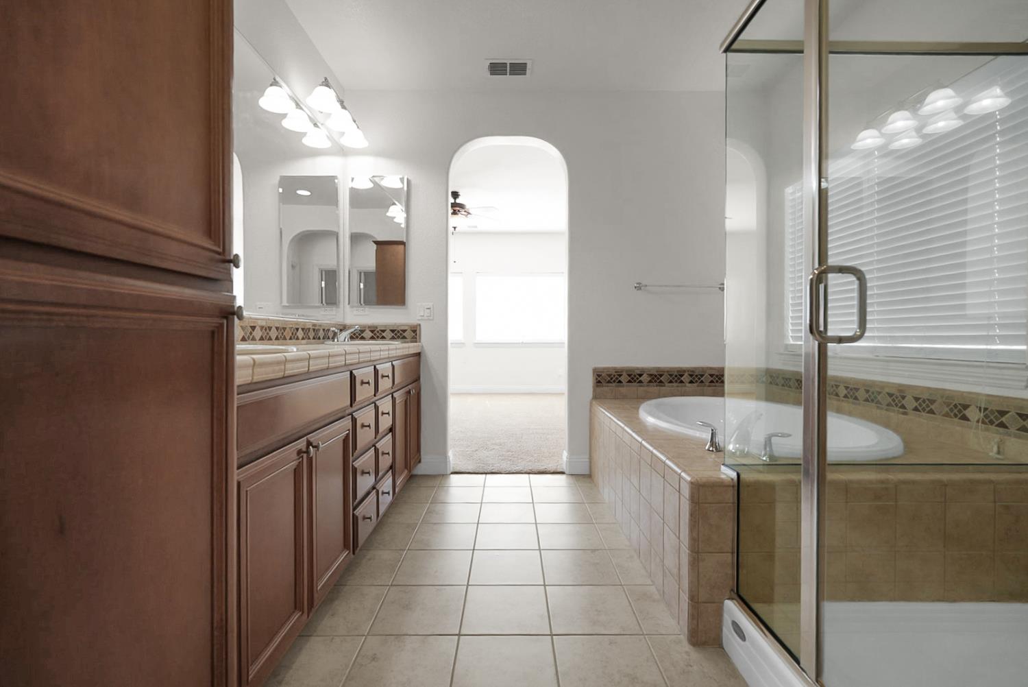 4181 Wild Lilac Dr, Turlock, CA 95382