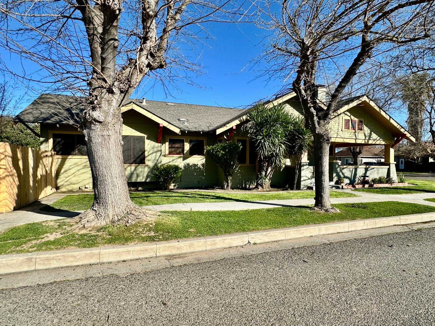 1059 Q St, Newman, CA 95360