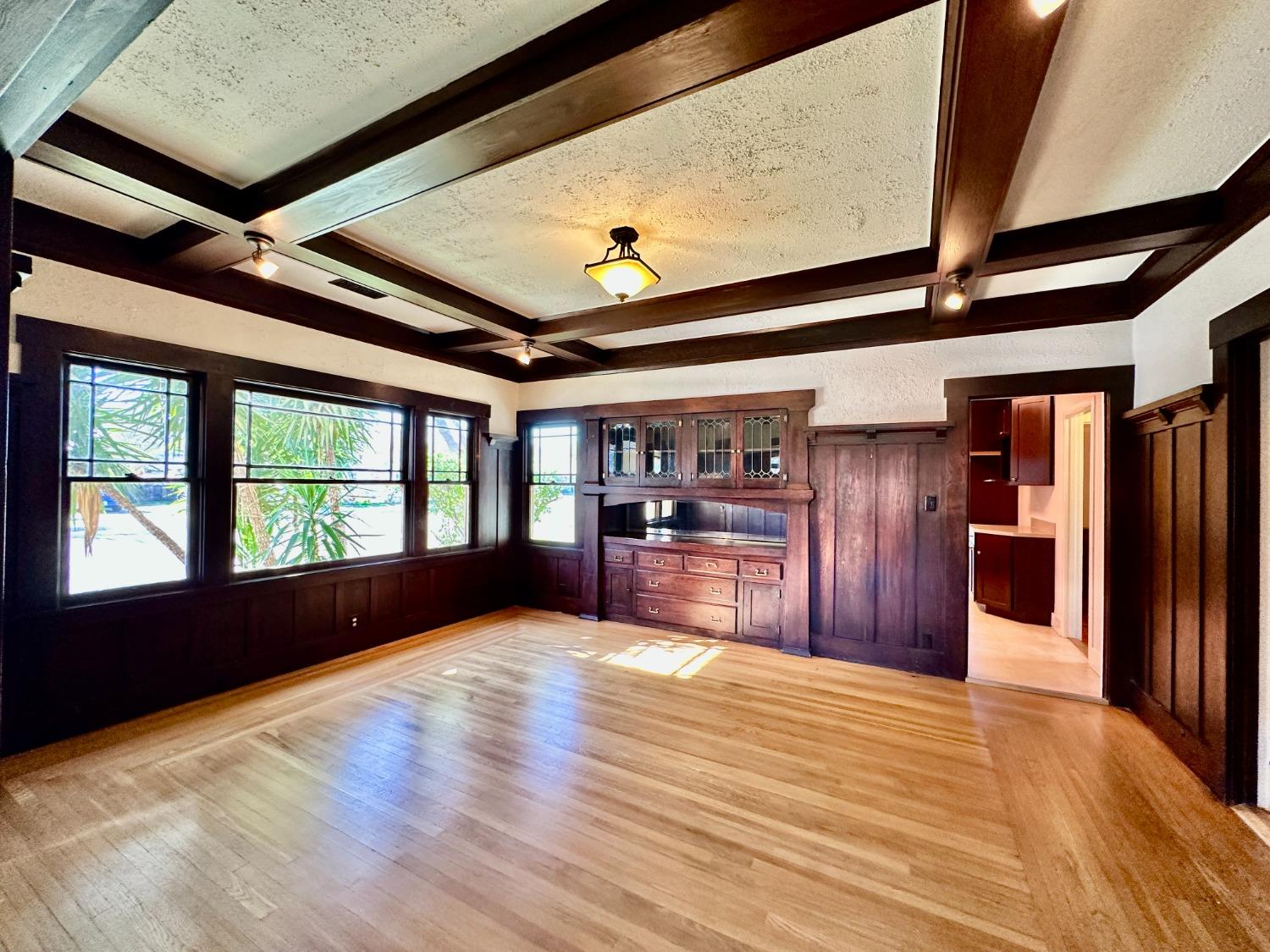 1059 Q St, Newman, CA 95360