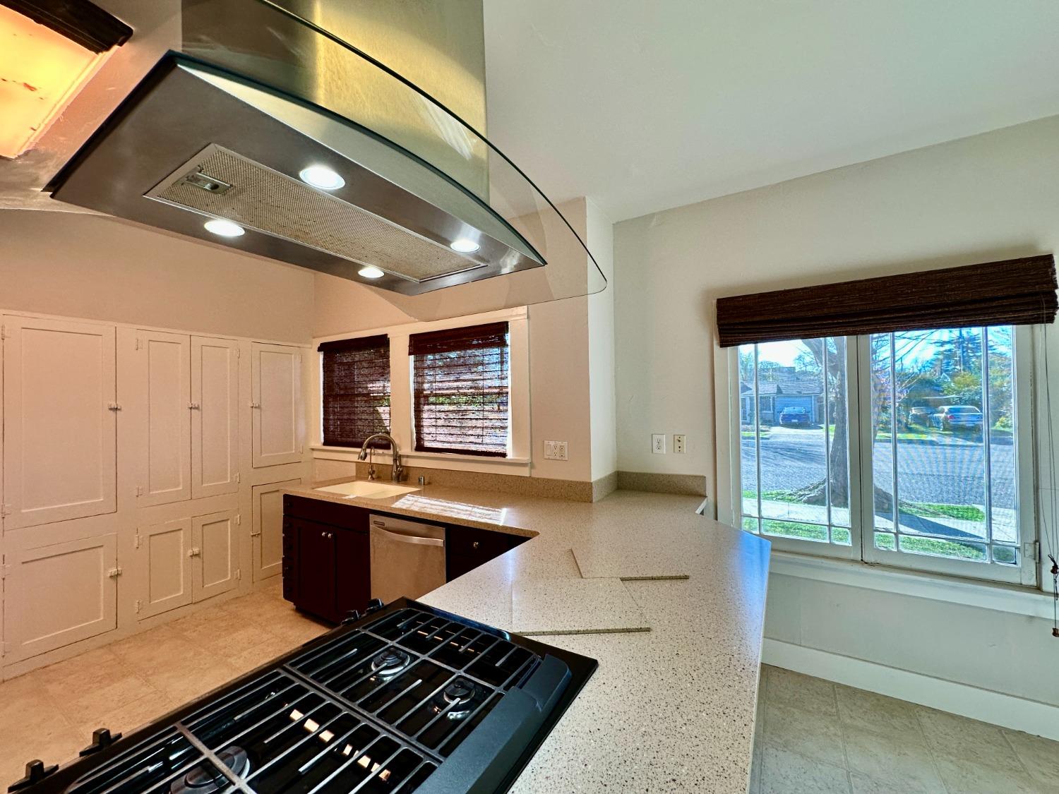 1059 Q St, Newman, CA 95360