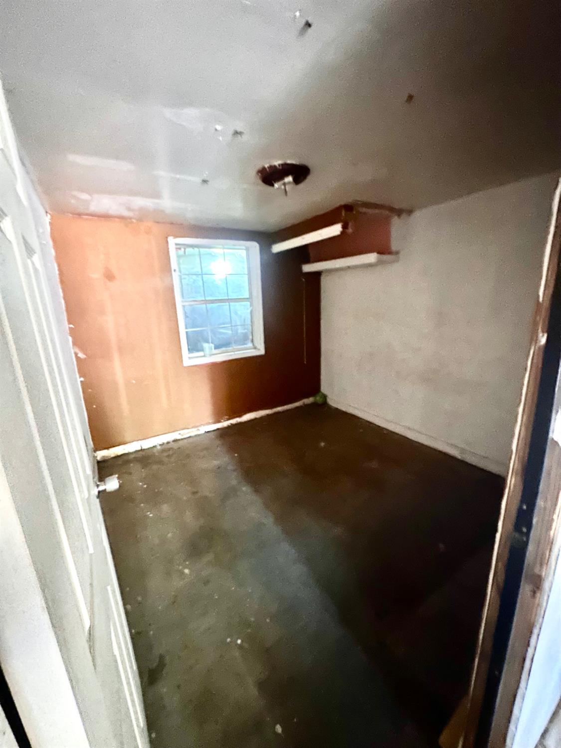 1924 Kenneth St, Modesto, CA 95351