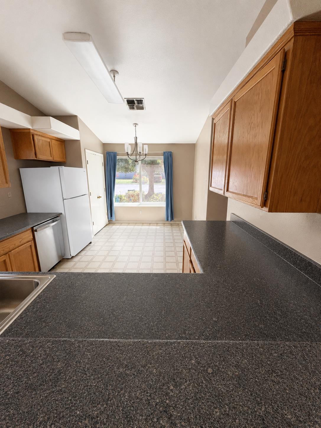 1101 Citrus Ct, Modesto, CA 95350