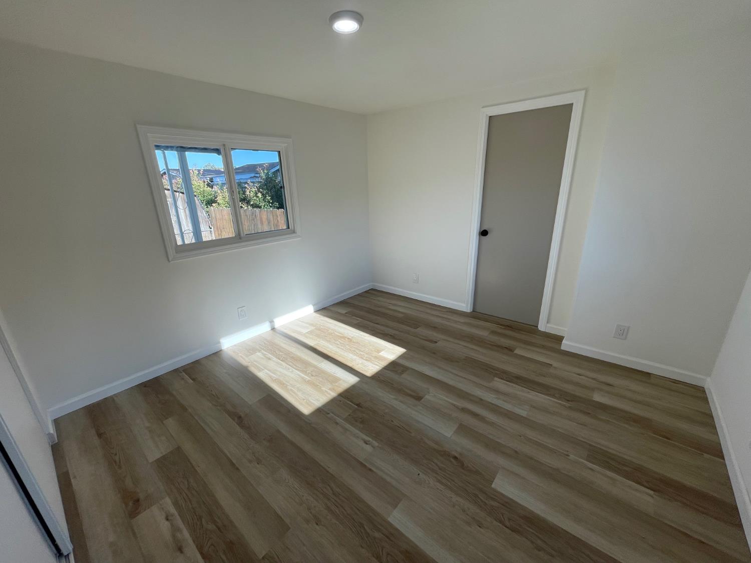 900 Old Stockton Rd #127, Oakdale, CA 95361
