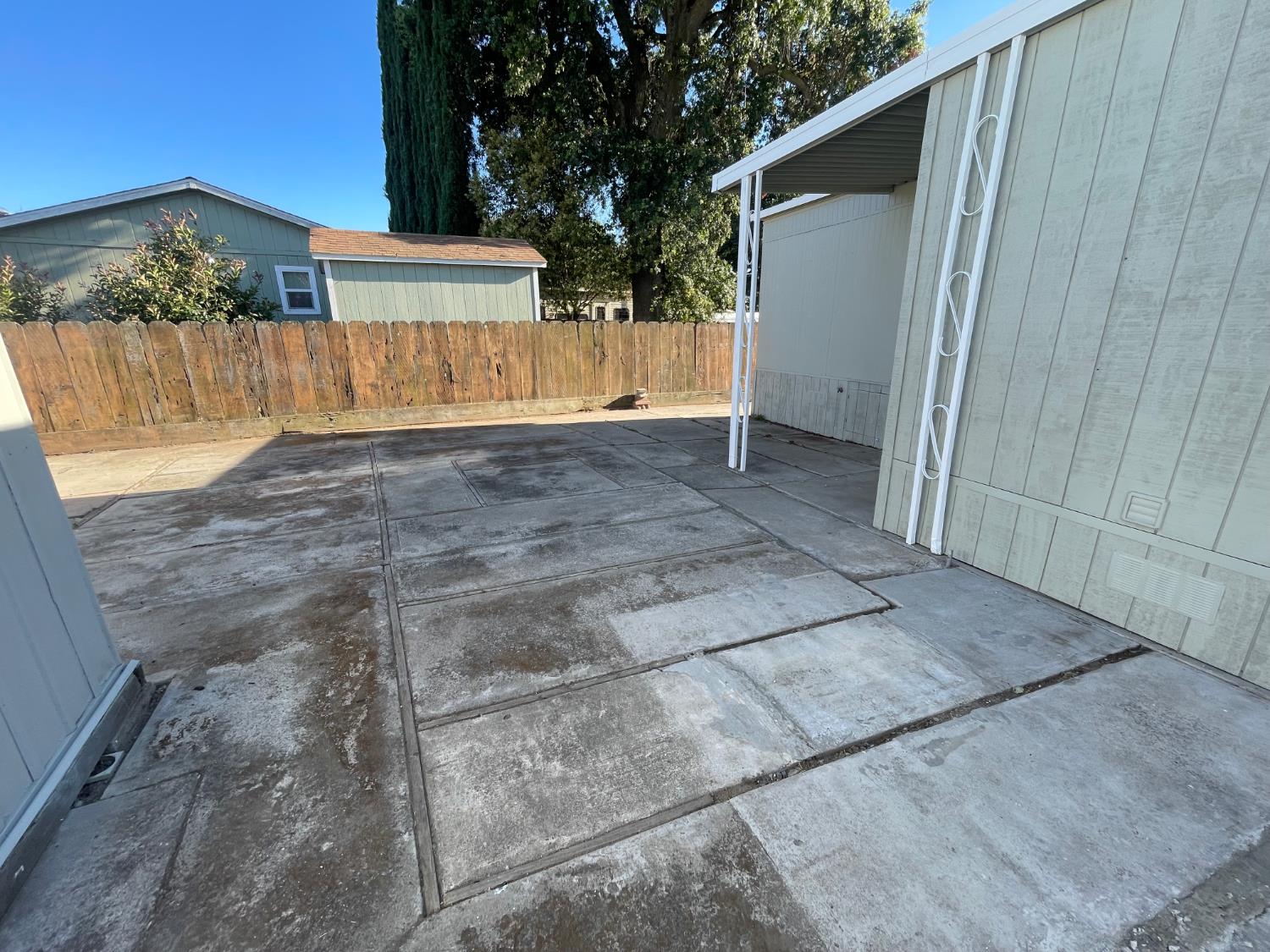 900 Old Stockton Rd #127, Oakdale, CA 95361