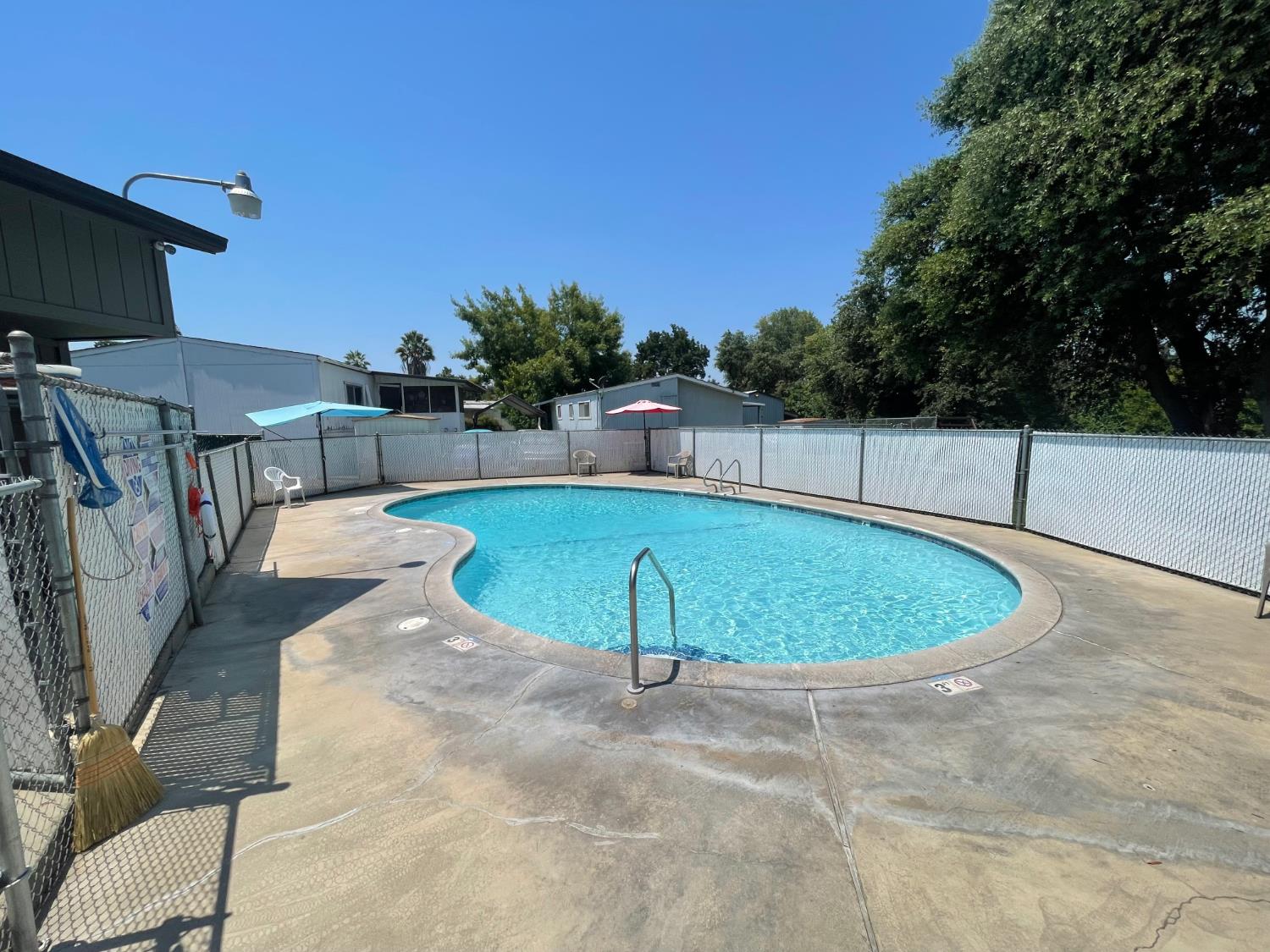 900 Old Stockton Rd #127, Oakdale, CA 95361