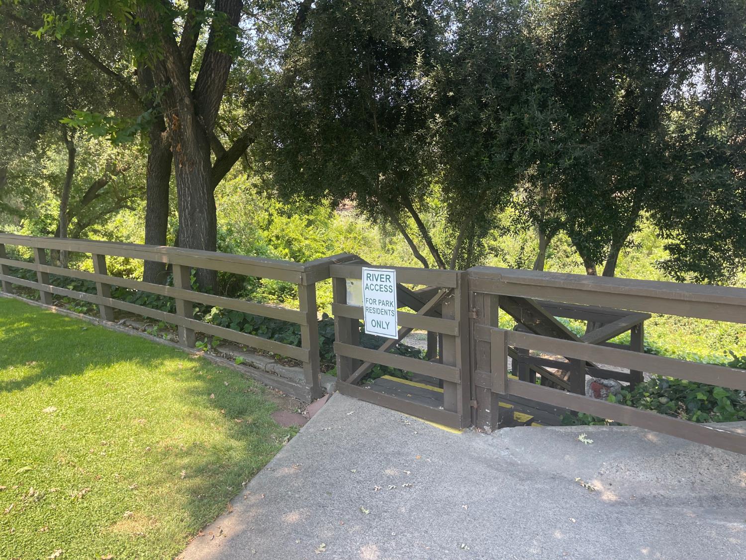 900 Old Stockton Rd #127, Oakdale, CA 95361