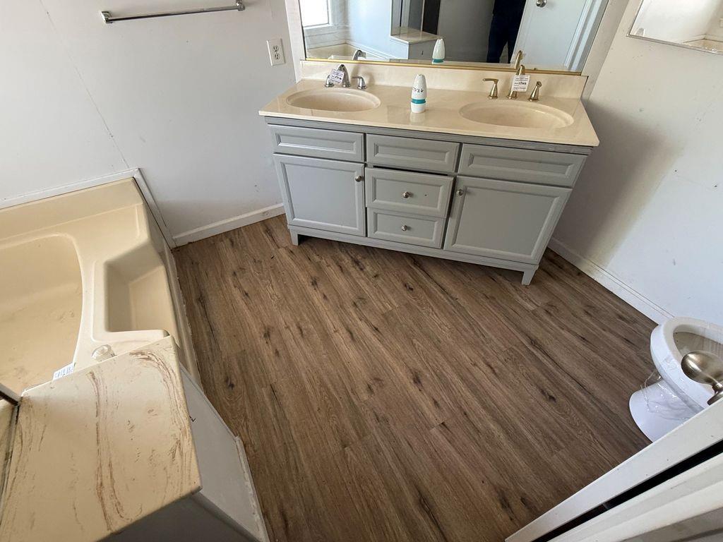 5412 Tully Rd, Modesto, CA 95356