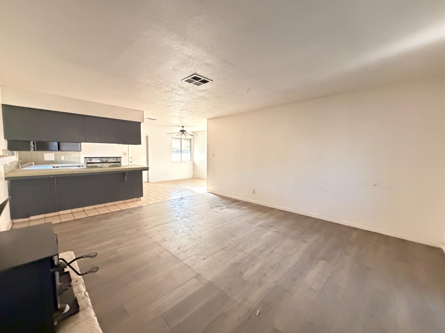 370 N Lindale St, Porterville, CA 93257