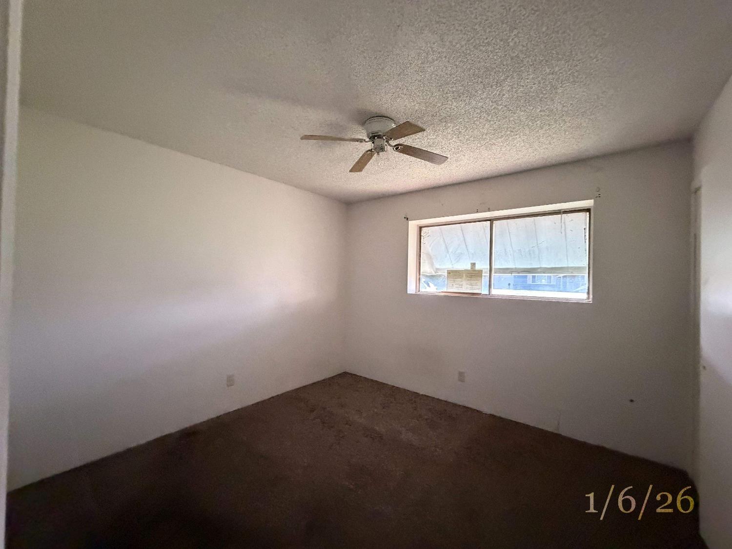 370 N Lindale St, Porterville, CA 93257