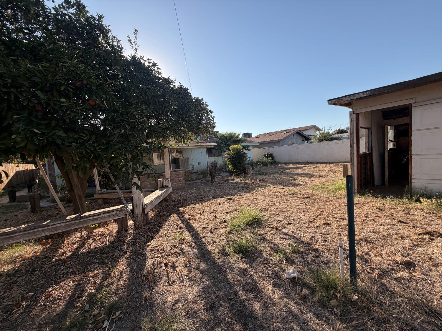 370 N Lindale St, Porterville, CA 93257