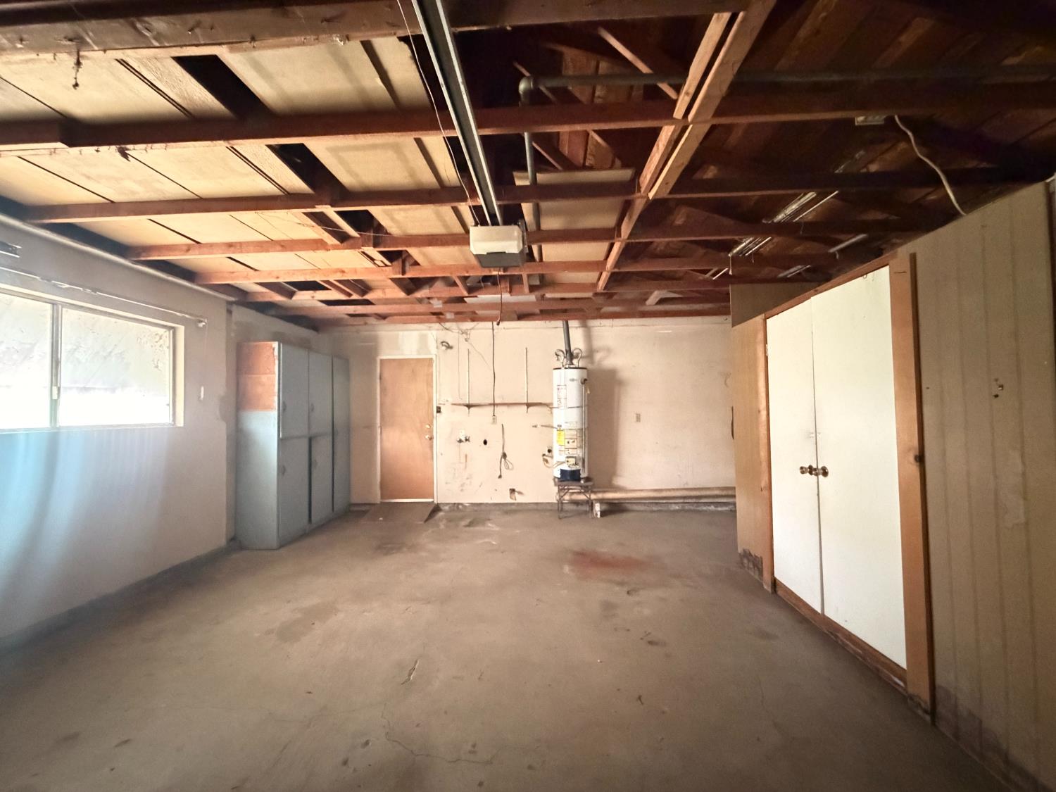 370 N Lindale St, Porterville, CA 93257