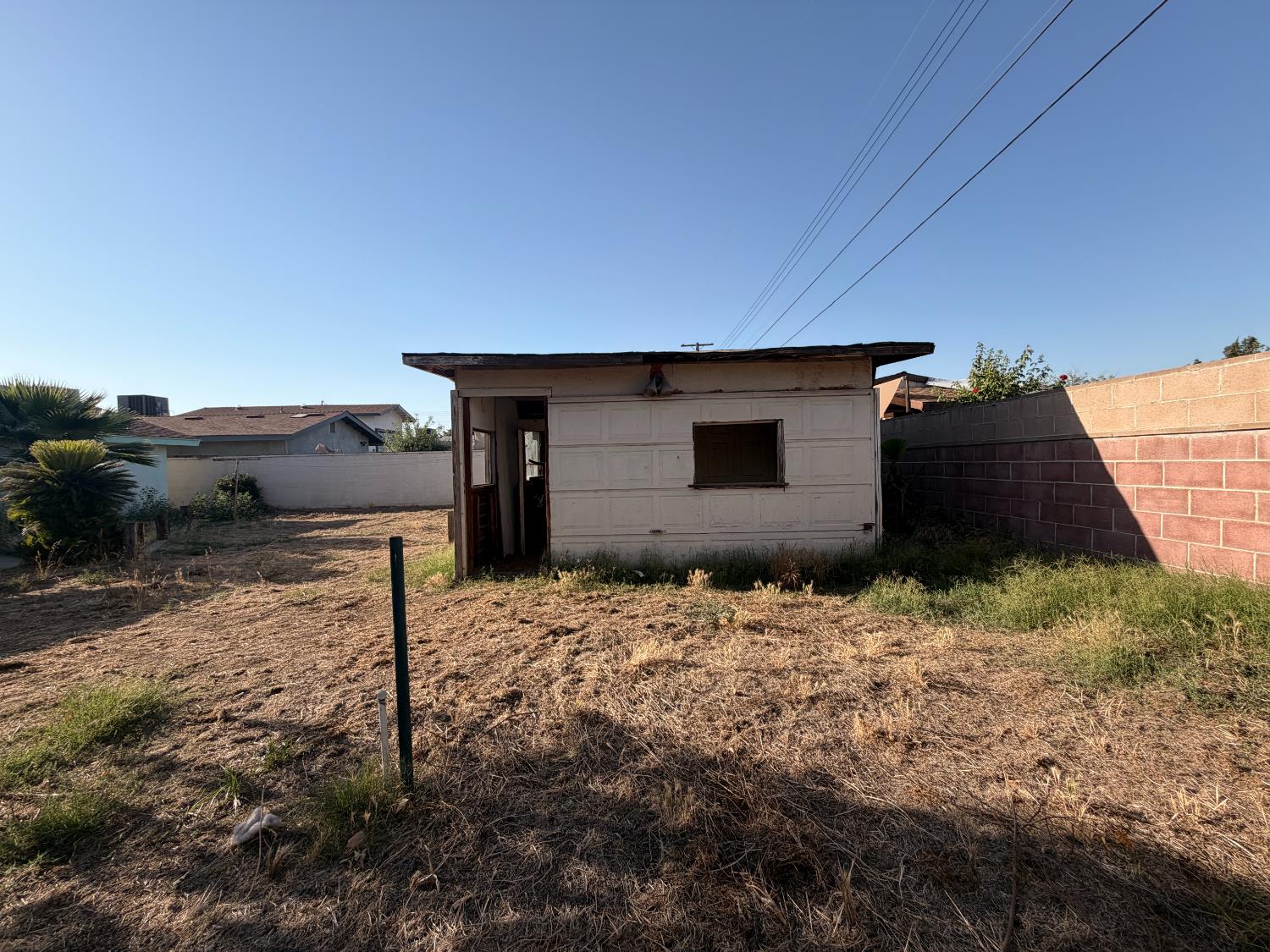 370 N Lindale St, Porterville, CA 93257