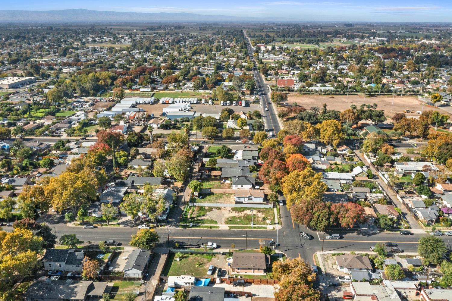 303 California Ave, Modesto, CA 95351