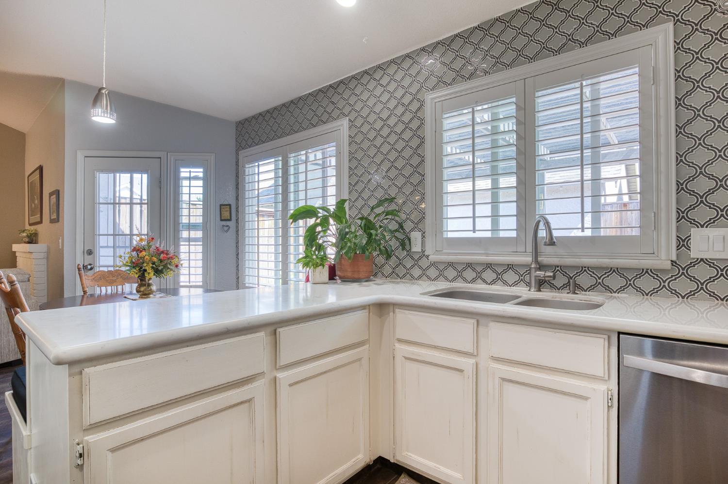 2809 Sand Stone St, Modesto, CA 95355