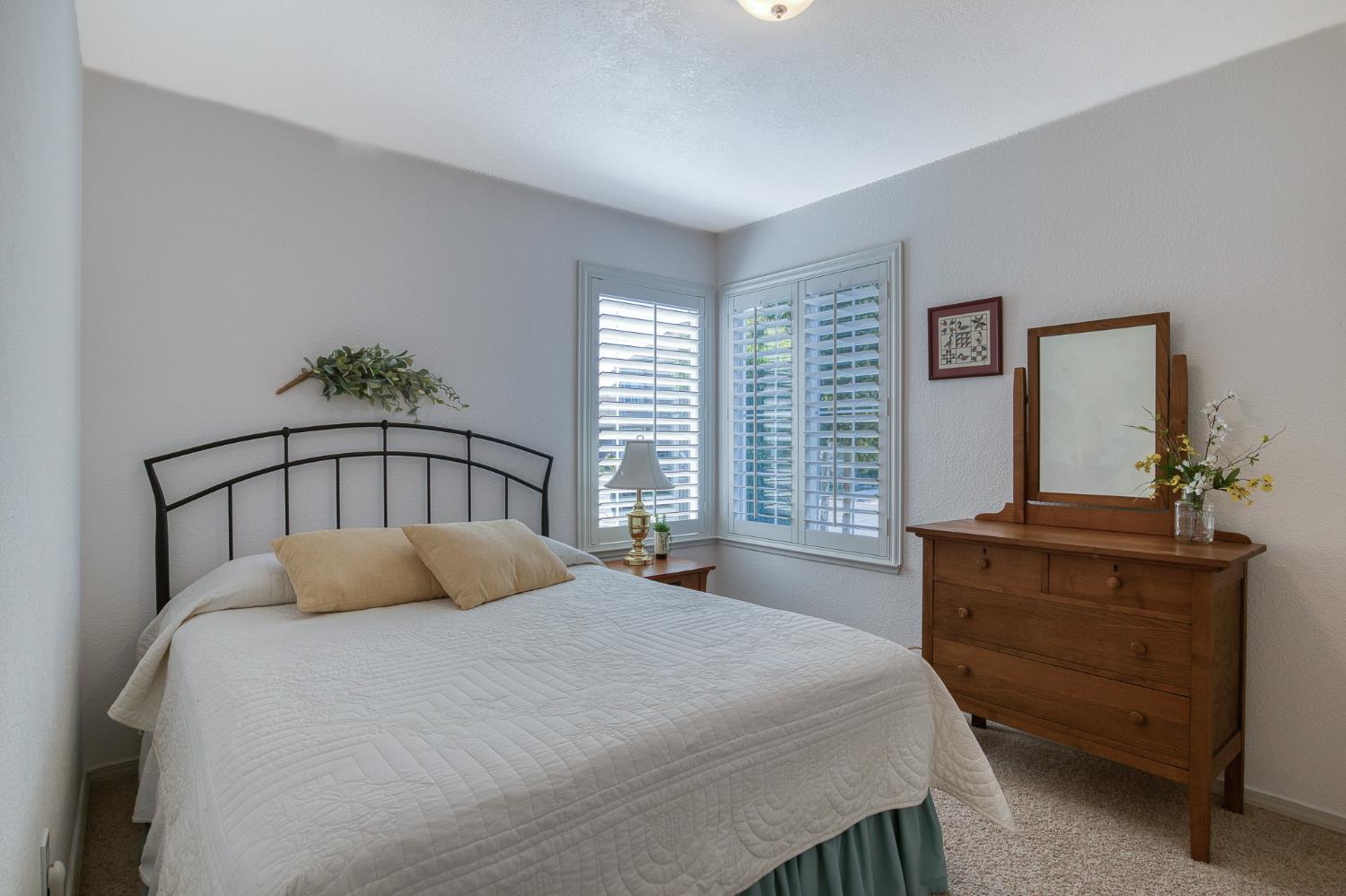 2809 Sand Stone St, Modesto, CA 95355