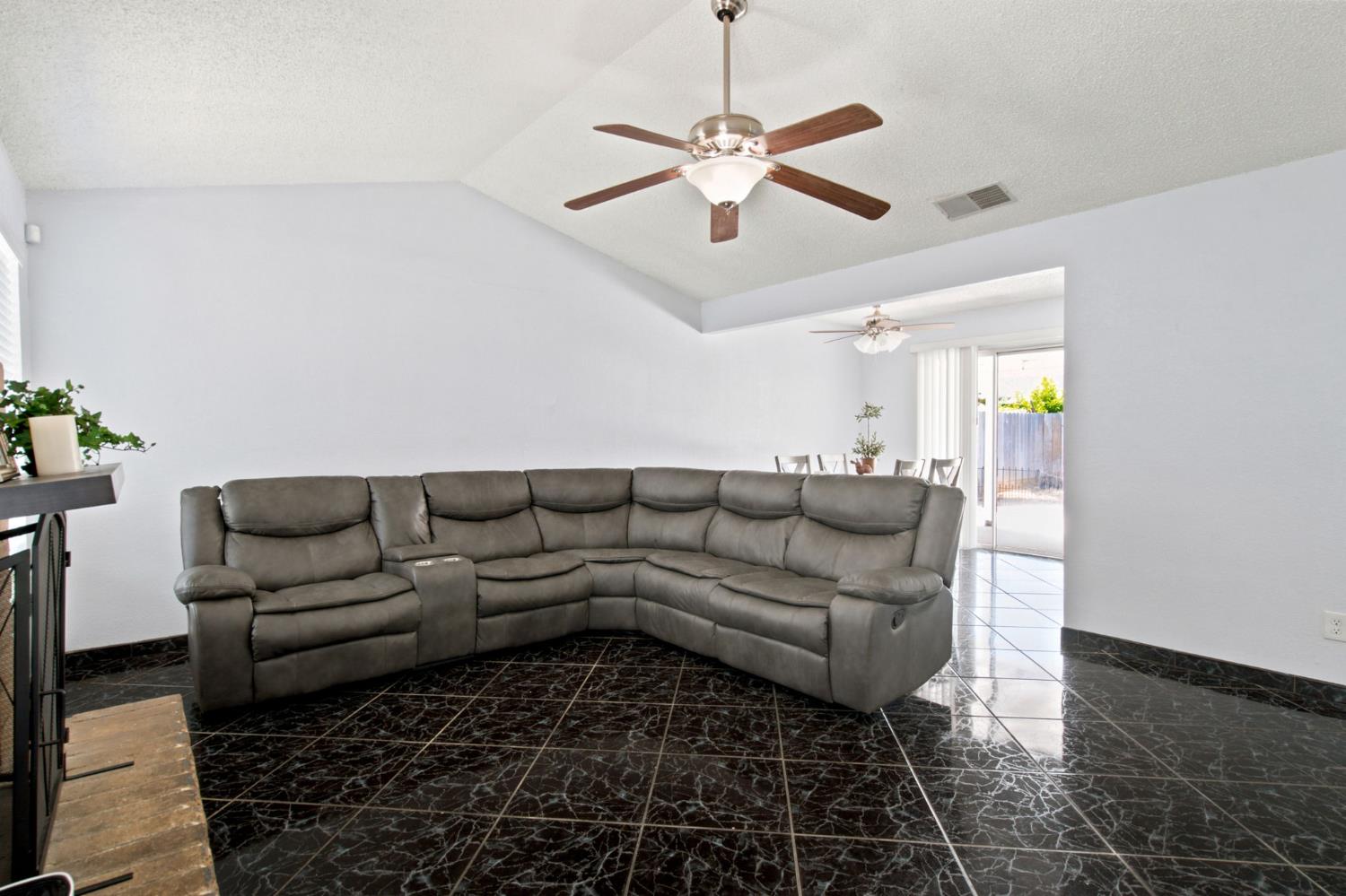 3100 Kounias Dr, Modesto, CA 95354
