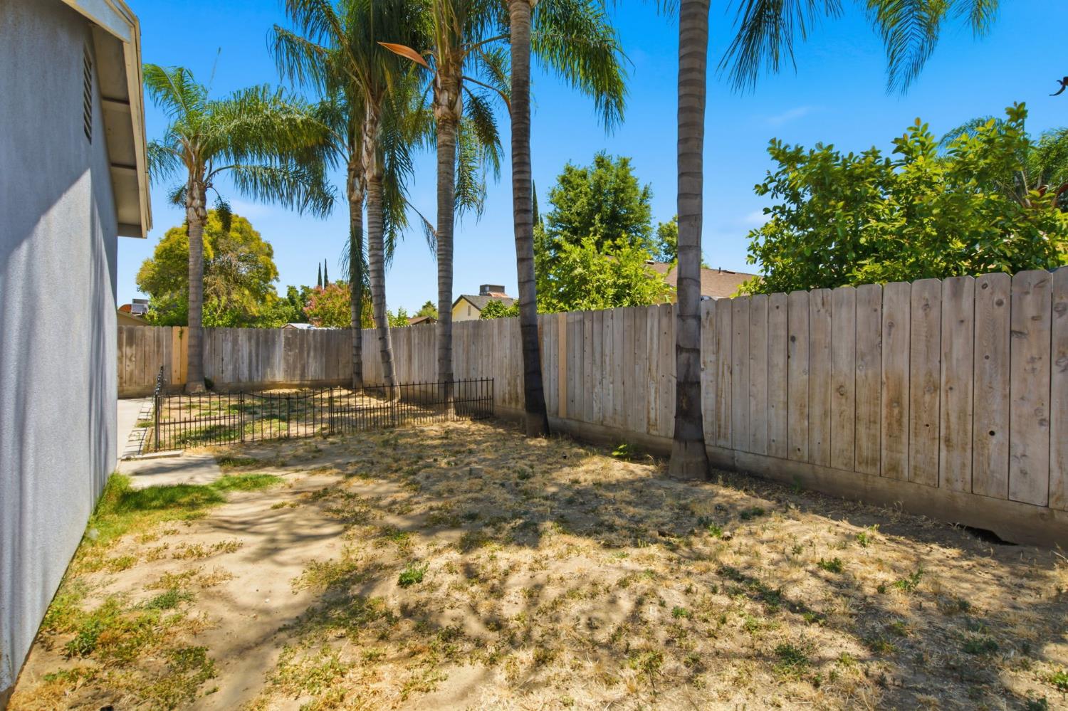3100 Kounias Dr, Modesto, CA 95354