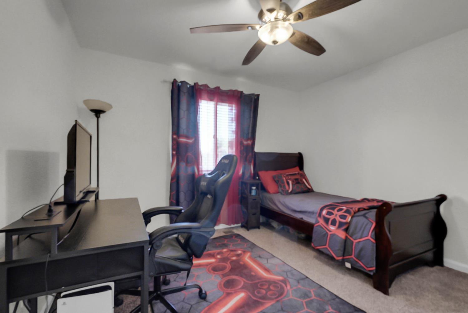 5932 Huntley Ct, Riverbank, CA 95367