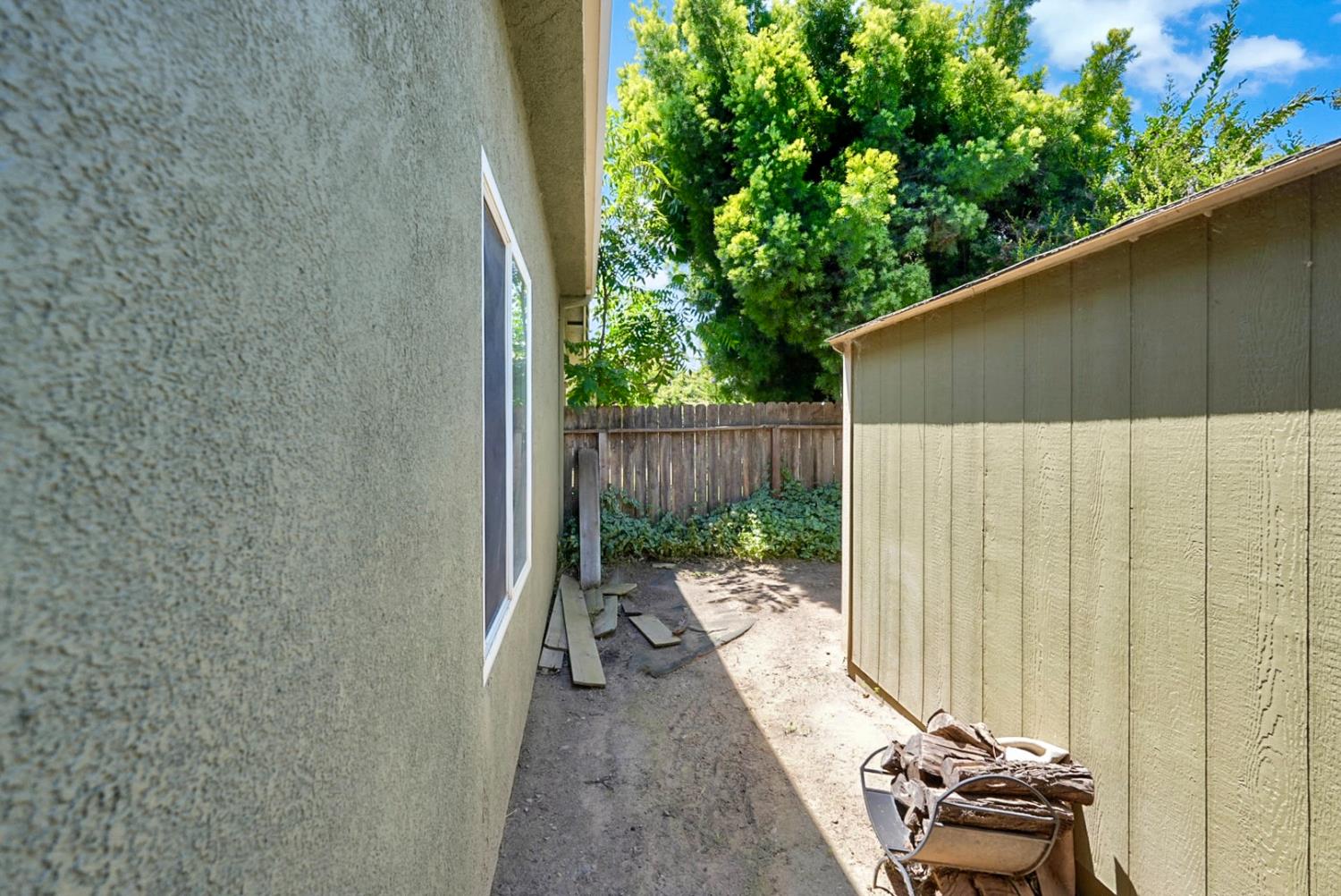 5932 Huntley Ct, Riverbank, CA 95367