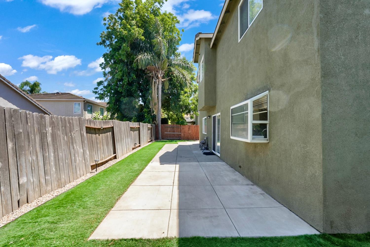 5932 Huntley Ct, Riverbank, CA 95367