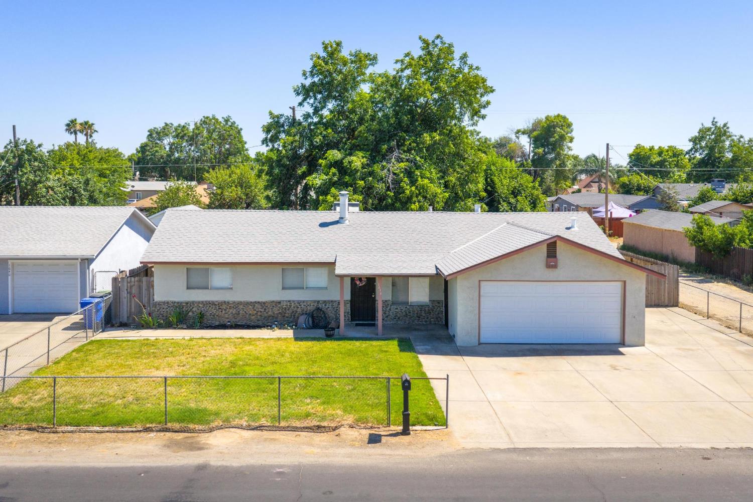 1636 Woodworth Ave, Modesto, CA 95351