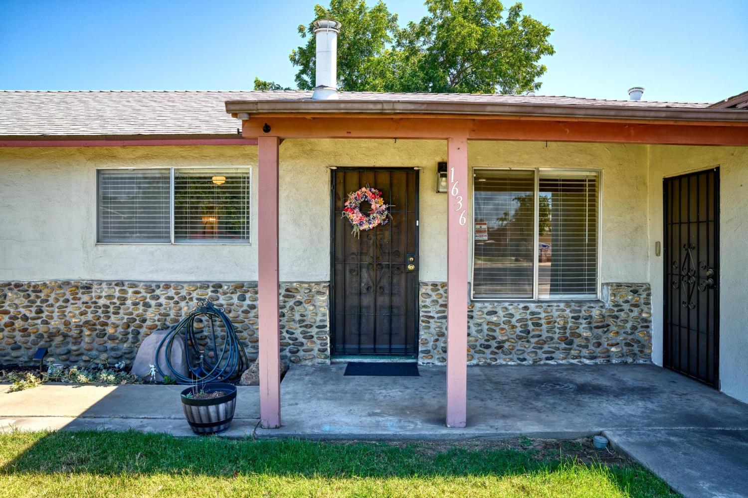 1636 Woodworth Ave, Modesto, CA 95351