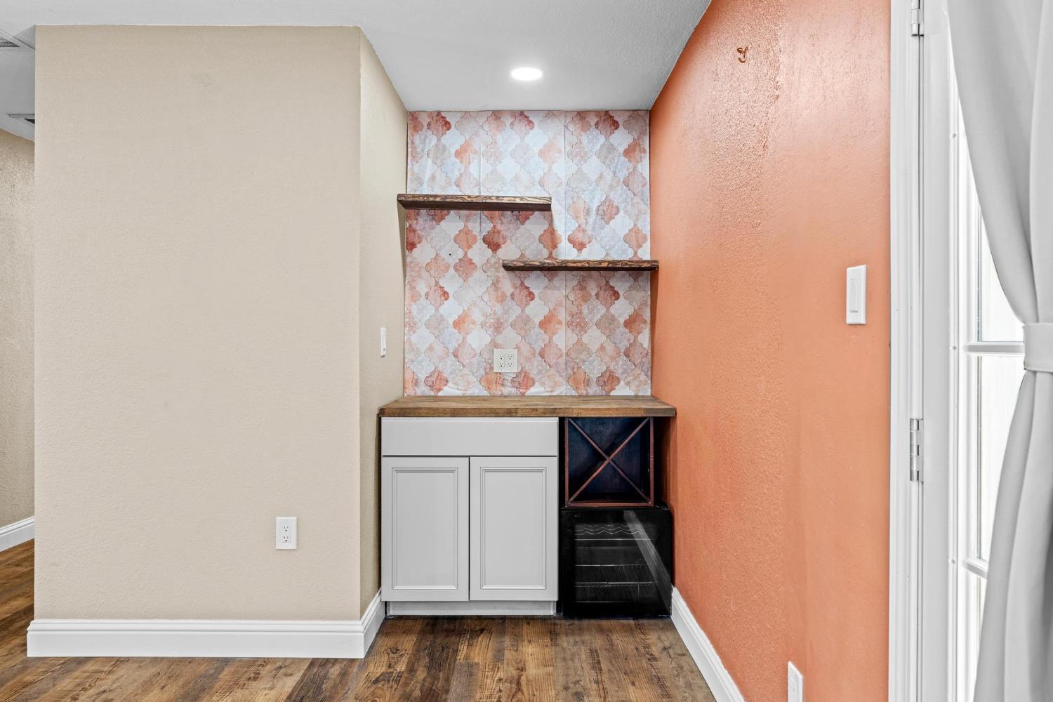 1636 Woodworth Ave, Modesto, CA 95351
