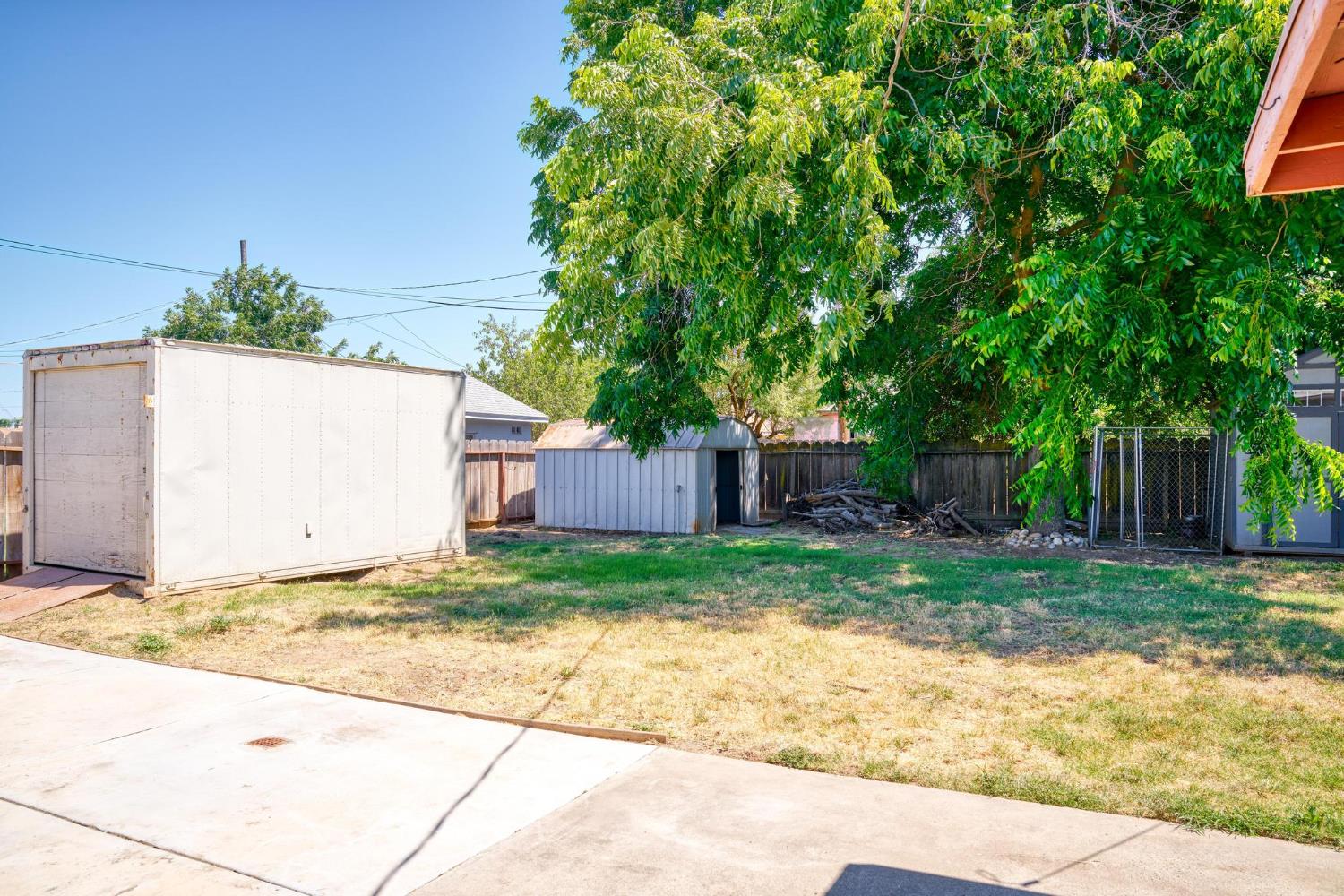 1636 Woodworth Ave, Modesto, CA 95351