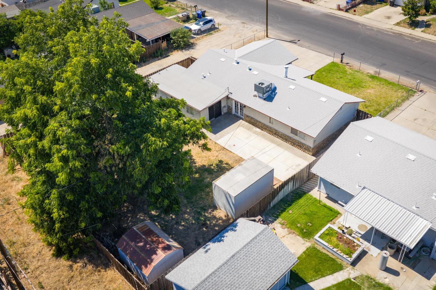1636 Woodworth Ave, Modesto, CA 95351