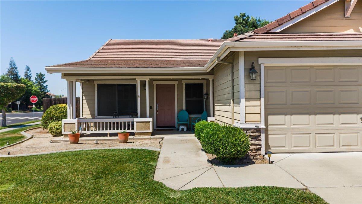 2901 Gambler Hill Ct, Riverbank, CA 95367