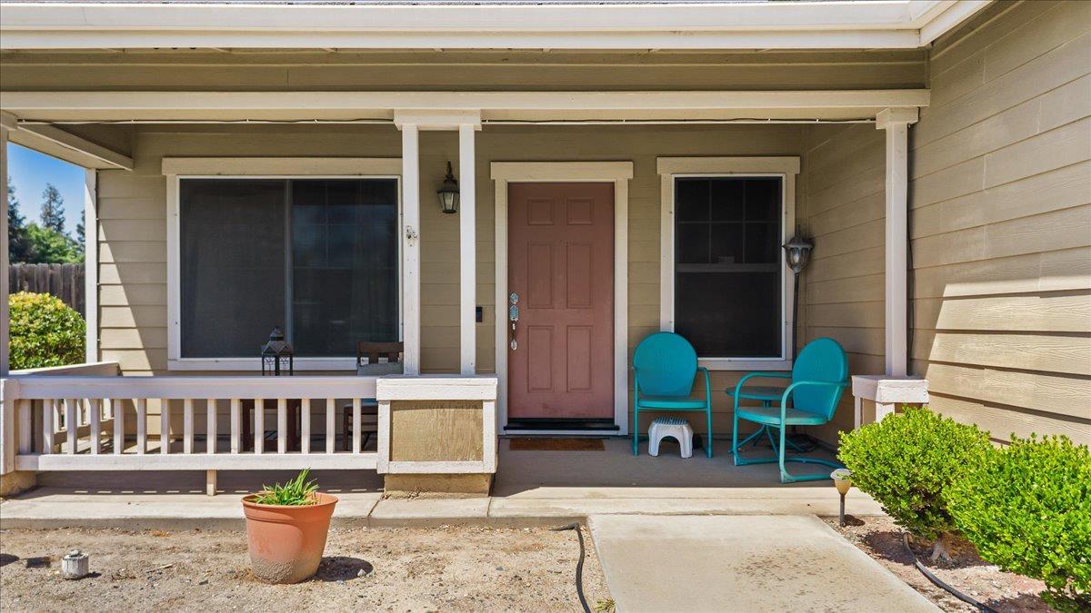 2901 Gambler Hill Ct, Riverbank, CA 95367