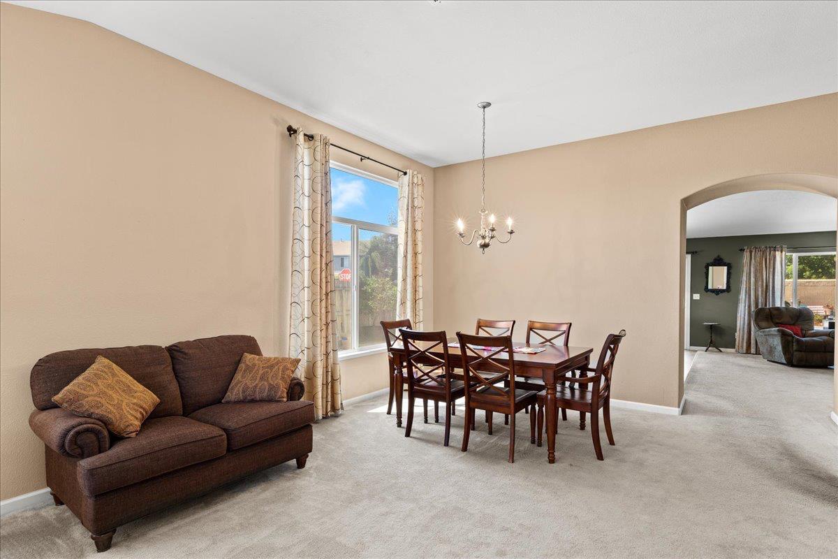 2901 Gambler Hill Ct, Riverbank, CA 95367