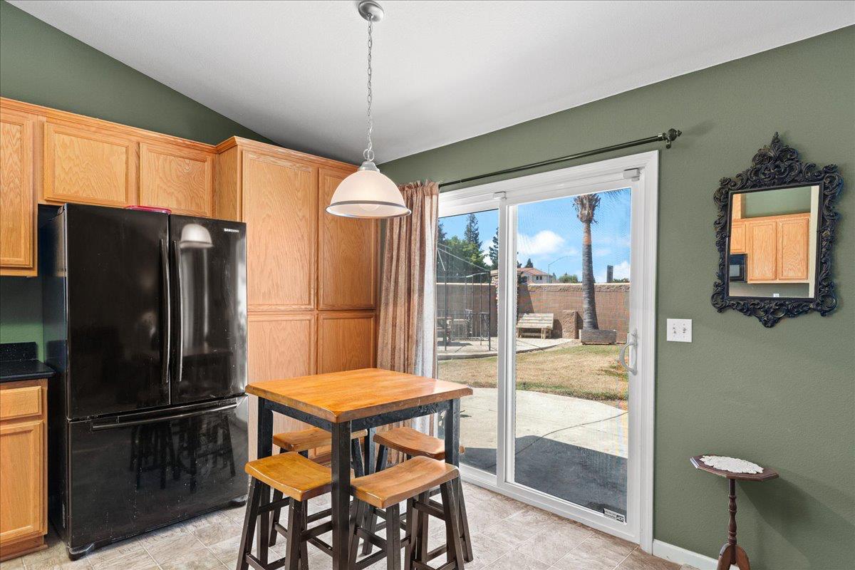 2901 Gambler Hill Ct, Riverbank, CA 95367