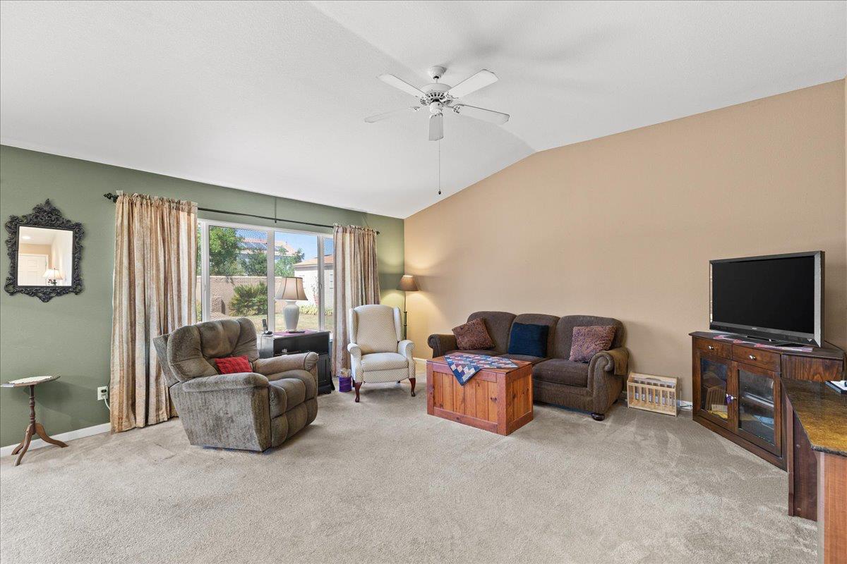 2901 Gambler Hill Ct, Riverbank, CA 95367