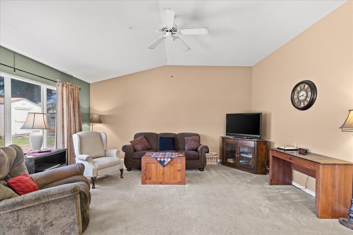 2901 Gambler Hill Ct, Riverbank, CA 95367
